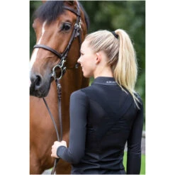 2022 Ariat Womens Ascent 1/4 Zip Long Sleeve Baselayer 10039197 - Black -Equestrian Sports Series 4125 S21 WMS ENGL Germany AE G5A9012 RTL.700x700